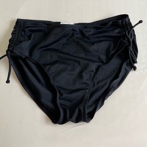 Black hipster bikini bottoms size 10